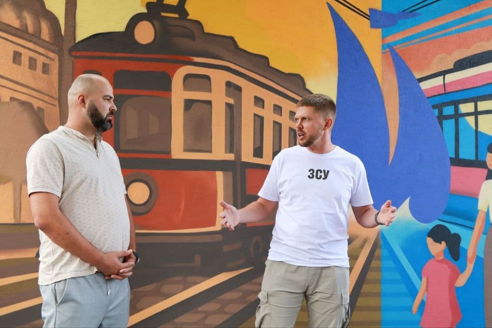 У Миколаєві з'явилась Алея руху: працівники КП "Миколаївелектротранс" висадили сакури до Дня міста 