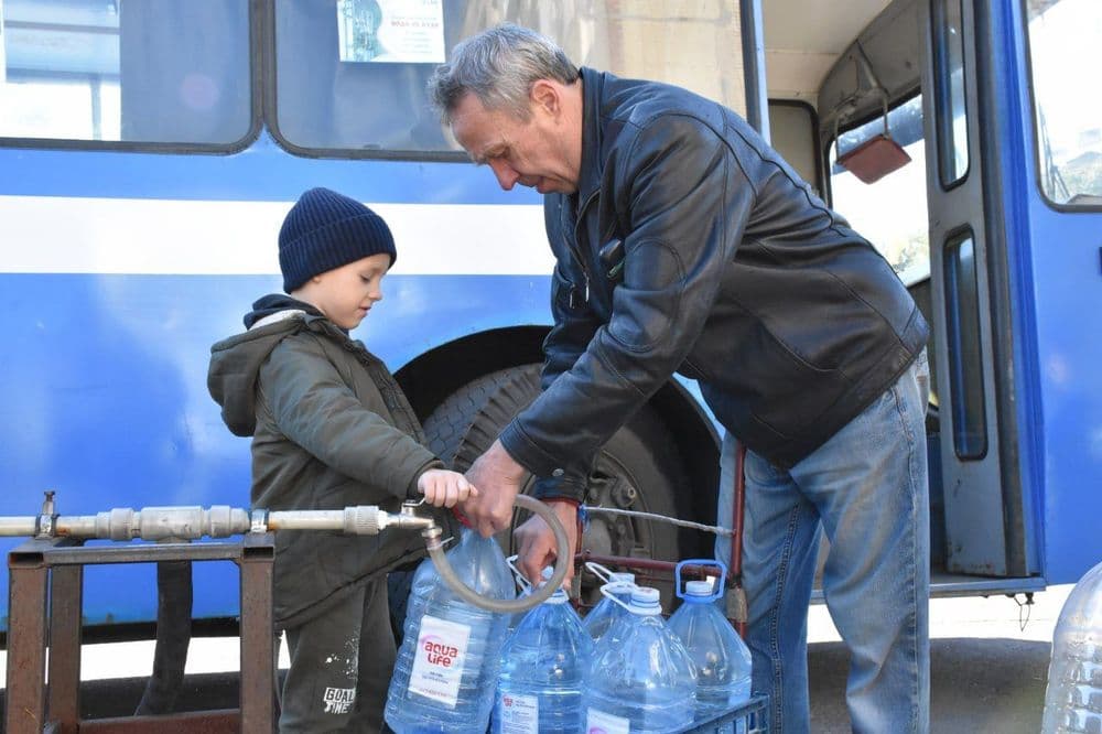 Поновлюємо роздачу очищеної води трамваєм і тролейбусом та нагадуємо графіки