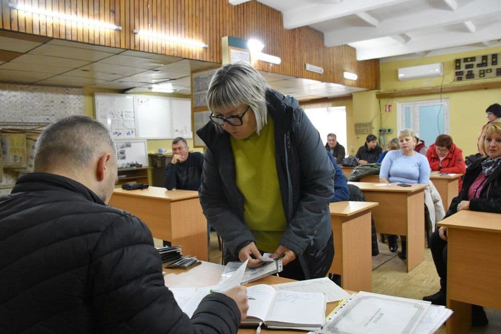 Сьогодні, 20 жовтня, на базі КП "Миколаївелектротранс" розпочались осінньо-зимові іспити для водіїв трамвая