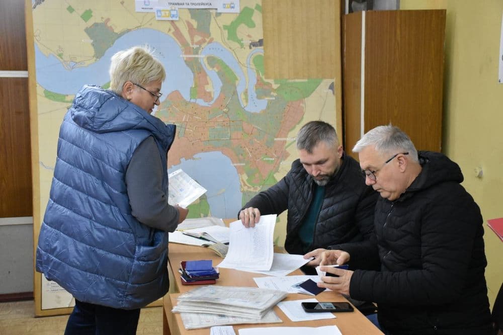 Сьогодні, 20 жовтня, на базі КП "Миколаївелектротранс" розпочались осінньо-зимові іспити для водіїв трамвая