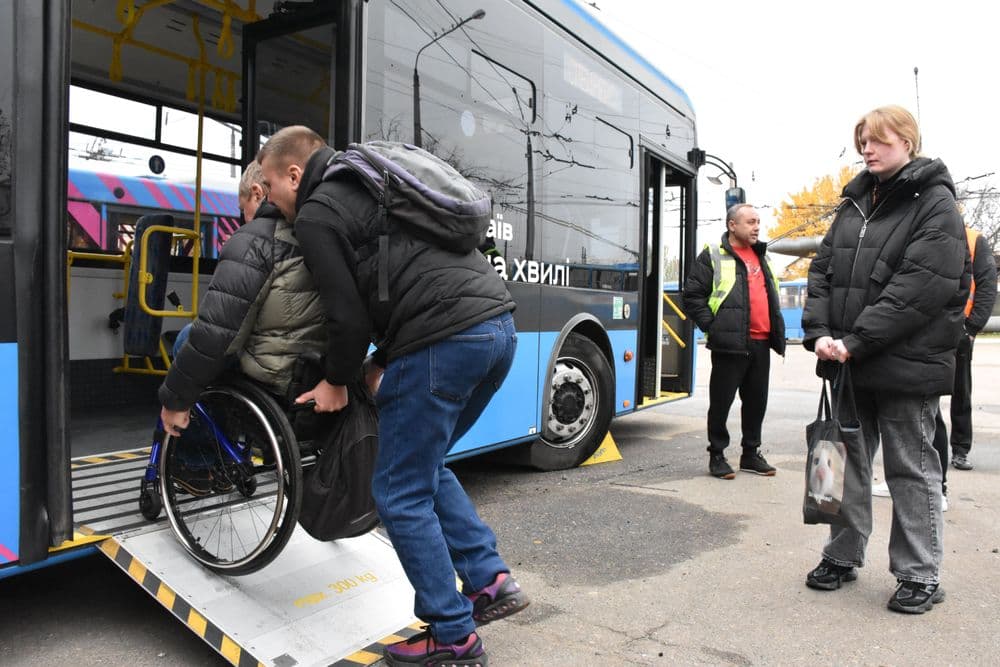 Доступність міського електротранспорту - це насамперед про повагу, безпеку та рівні можливості для кожного пасажира.