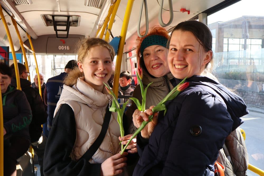 З Міжнародним жіночим днем!