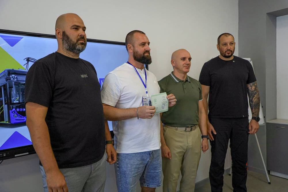 13 нових водіїв тролейбуса завершили навчання на базі КП «Миколаївелектротранс»
