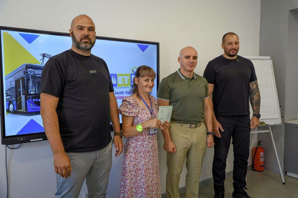 13 нових водіїв тролейбуса завершили навчання на базі КП «Миколаївелектротранс»