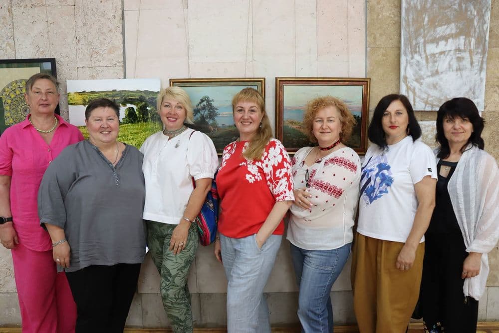 Працівники КП «Миколаївелектротранс» долучилися до написання Миколаївського диктанту з нагоди Дня Конституції України