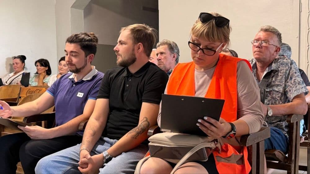 Днями на базі КП «Миколаївелектротранс» пройшла інформаційна сесія для водіїв тролейбуса, присвячена темі мінної безпеки та ризиків, пов’язаних із вибухонебезпечними предметами