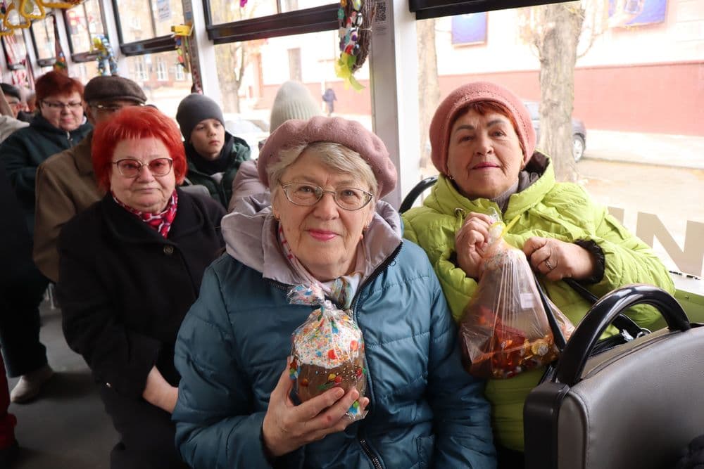 Миколаїв, вітаємо з Великоднем!