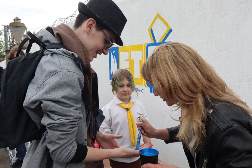 Знайомство з підприємством і власний мурал: як пройшла екскурсія на КП «Миколаївелектротранс»