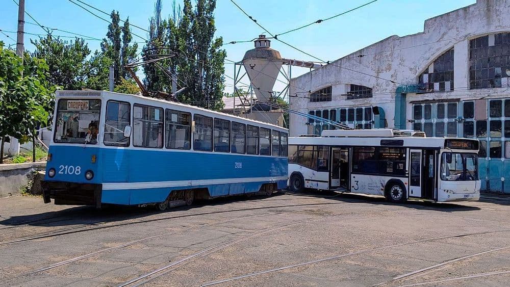 Зміни в графіку роздачі очищеної води тролейбусом