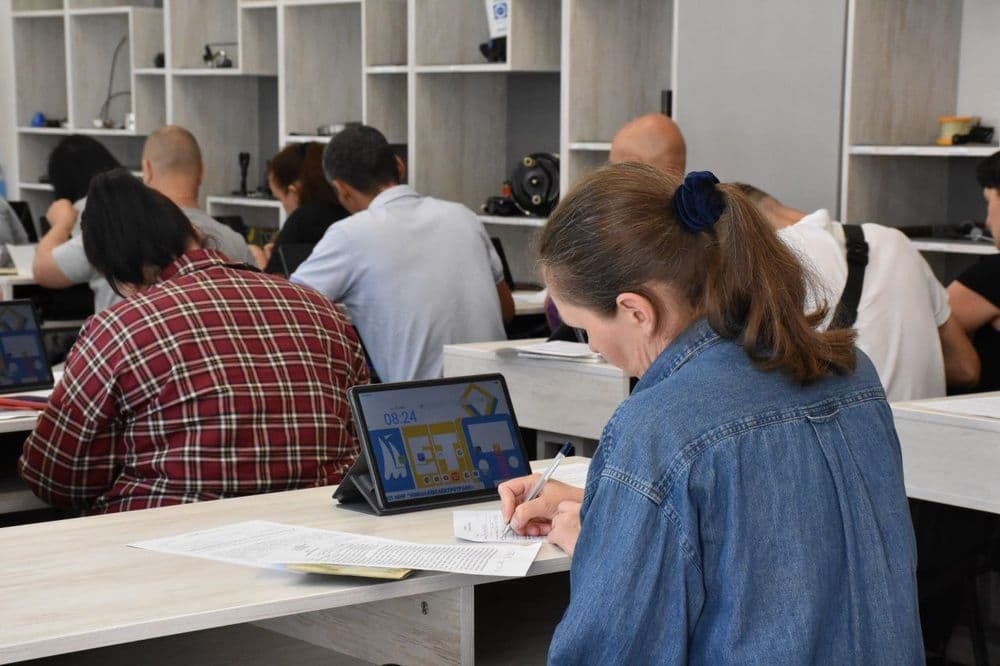 Чудові новини: оголошуємо набір до нової групи водіїв тролейбуса!