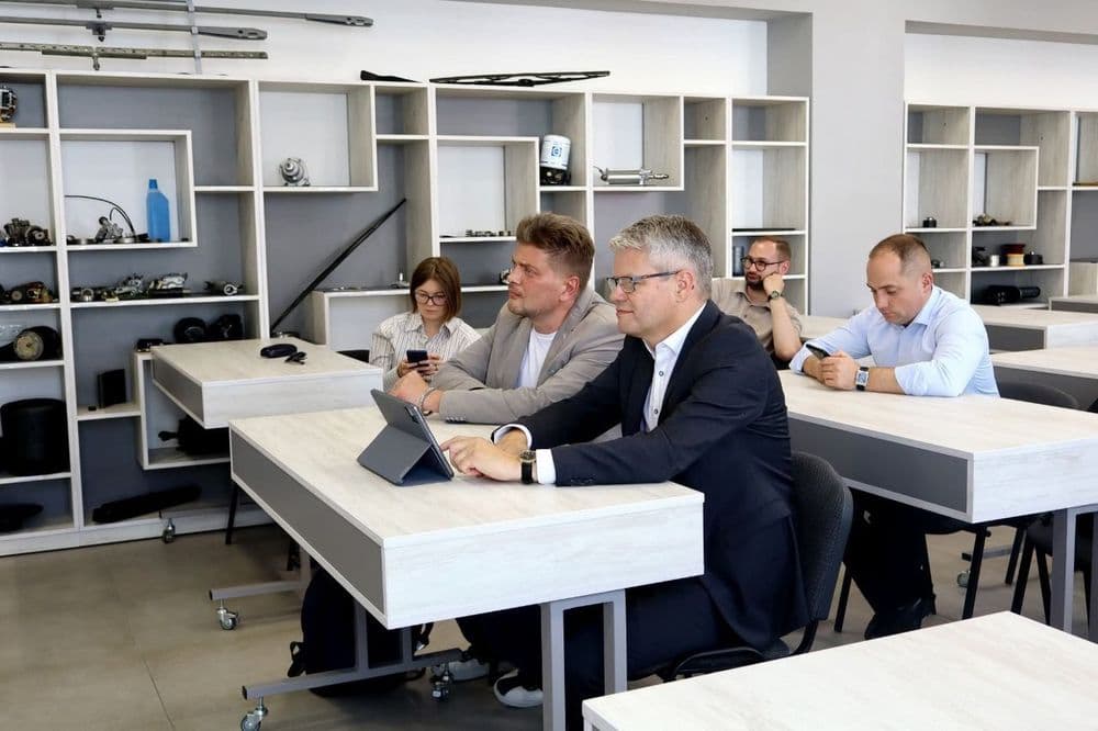 Комунальне підприємство "Миколаївелектротранс" відвідав керівник Антикорупційної ініціативи ЄС Аллан Паг Крістенсен