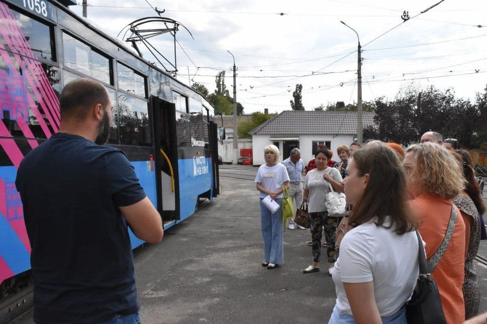 Сьогодні, 9 вересня, на базі КП «Миколаївелектротранс» відбулося засідання Президії Миколаївської обласної організації профспілки працівників житлово-комунального господарства, місцевої промисловості та побутового обслуговування населення