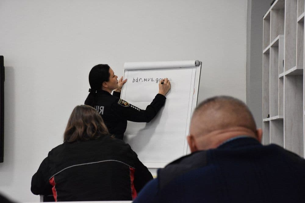 Сьогодні, 24 листопада, на базі учбово-виробничого центру КП "Миколаївелектротранс" відбулася інтерактивна лекція для майбутніх водіїв тролейбуса, організована співробітниками патрульної поліції