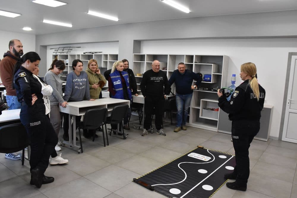 Сьогодні, 24 листопада, на базі учбово-виробничого центру КП "Миколаївелектротранс" відбулася інтерактивна лекція для майбутніх водіїв тролейбуса, організована співробітниками патрульної поліції