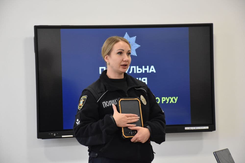 Сьогодні, 24 листопада, на базі учбово-виробничого центру КП "Миколаївелектротранс" відбулася інтерактивна лекція для майбутніх водіїв тролейбуса, організована співробітниками патрульної поліції